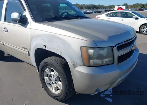 2009 Chevrolet Tahoe Lt1 z USA, uszkodzony, nr VIN 1GNFK23029R279852